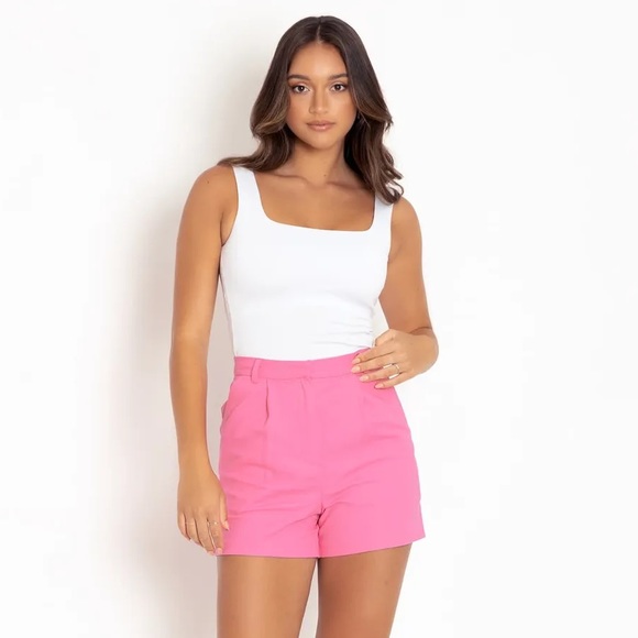 Blackmilk HOT PINK SHORTS - LIMITED size 20 NWT new - Picture 2 of 7